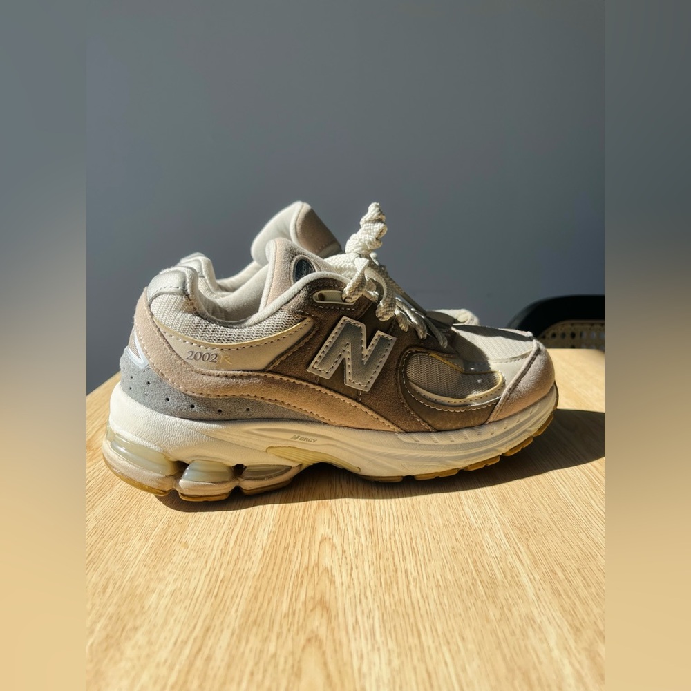 New Balance 2002R - Picture 3 of 8